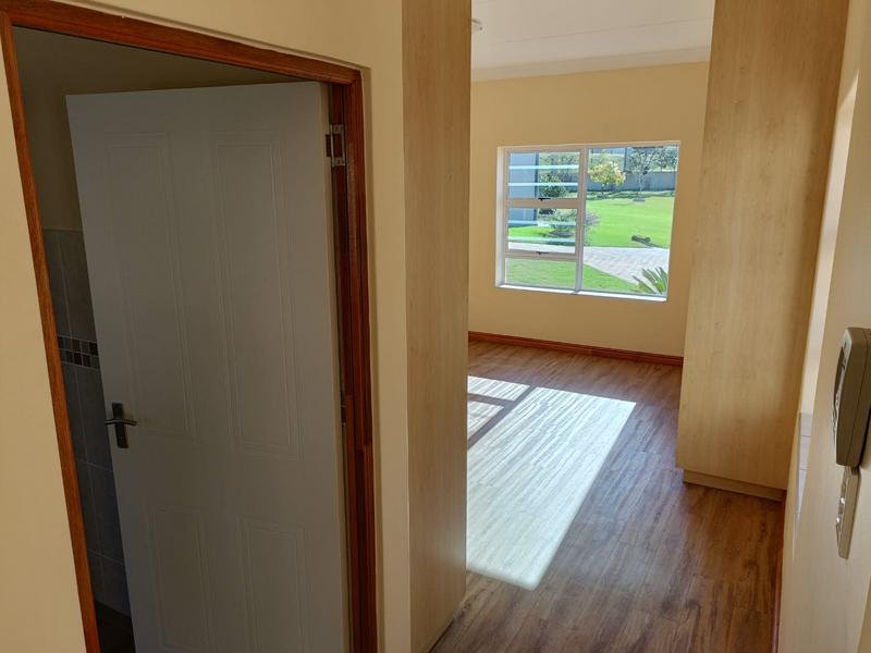 2 Bedroom Property for Sale in Groenkloof Retirement Village Western Cape